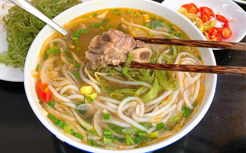 bún sườn bò thanh vị, ngon ngọt nấu tại nhà