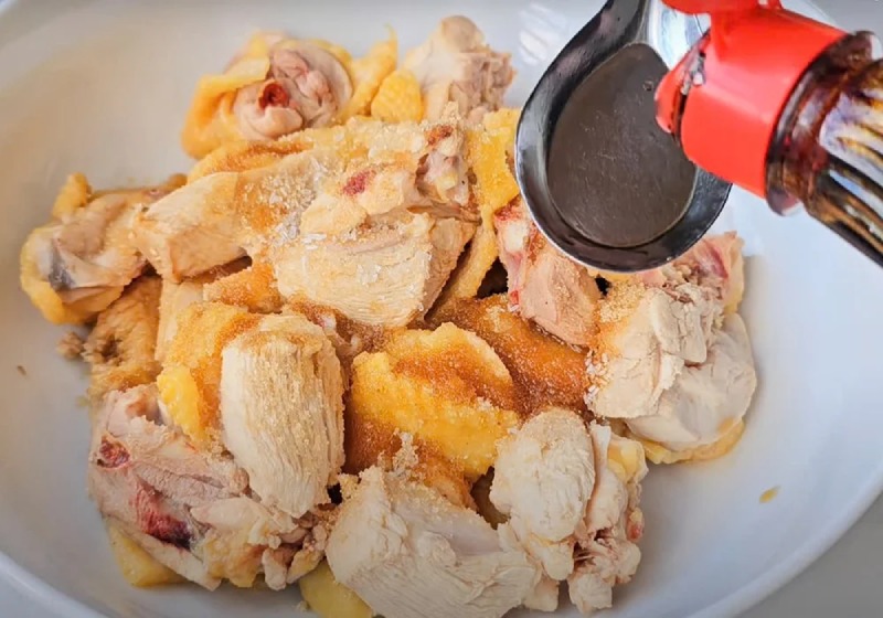 Ướp gia vị cho thịt gà