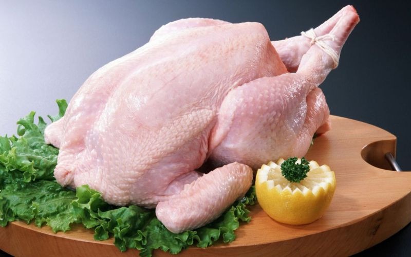 Bí quyết chọn nguyên liệu gà tươi ngon