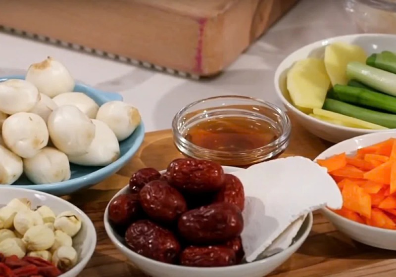 Nguyên liệu làm canh gà kiểu Trung Quốc