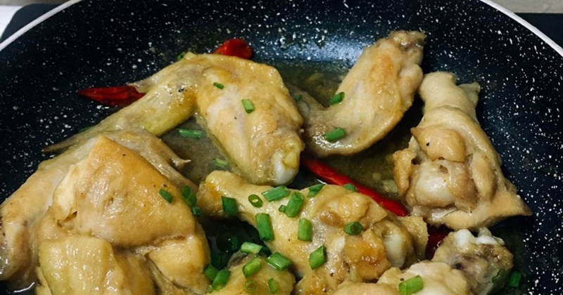 Món cánh gà kho chao