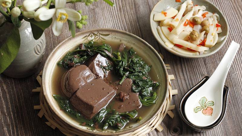 Bí quyết chế biến canh hẹ với huyết ngon