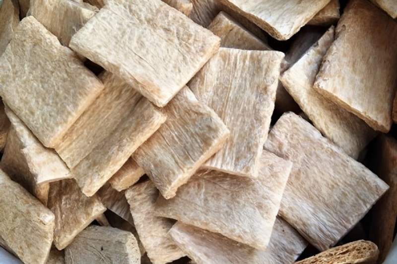 Rửa sạch và vắt ráo sườn non chay