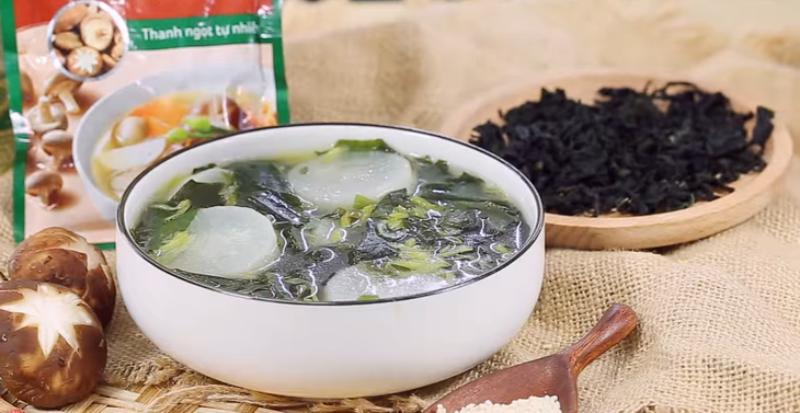Hoàn thành canh rong biển củ cải chay thanh đạm