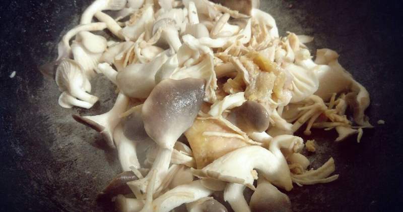 Xào các nguyên liệu