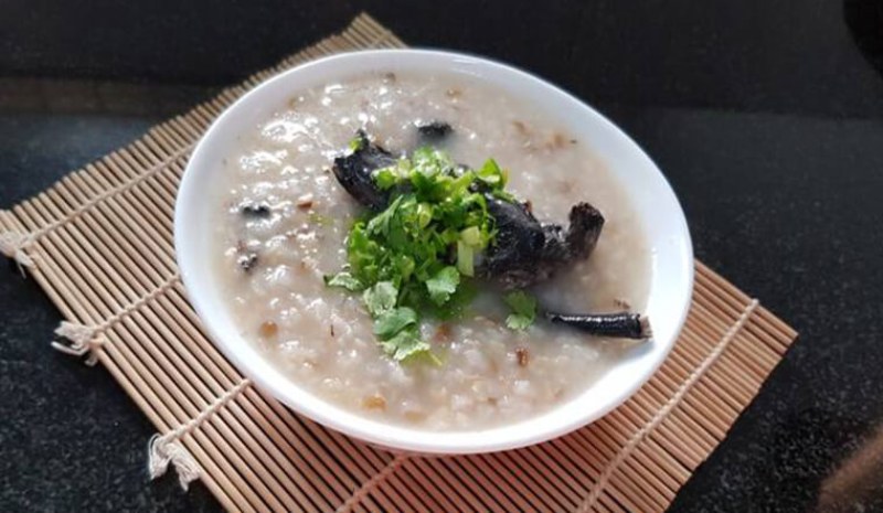 Những chú ý khi chế biến cháo đậu xanh gà ác