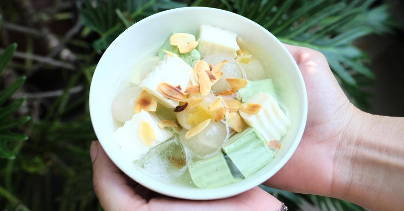 Chè khúc bạch nấu bằng lá gelatin