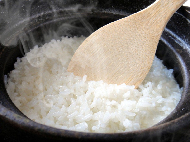hướng dẫn cách nấu cơm bằng nồi gang chuẩn ngon
