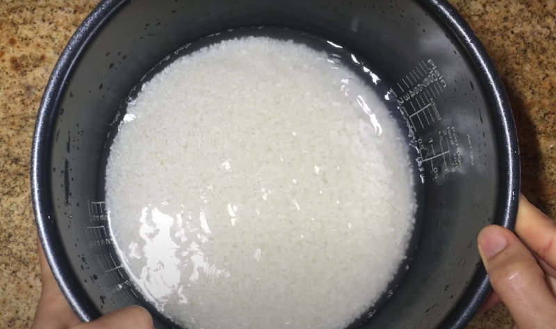 Đong nước gạo