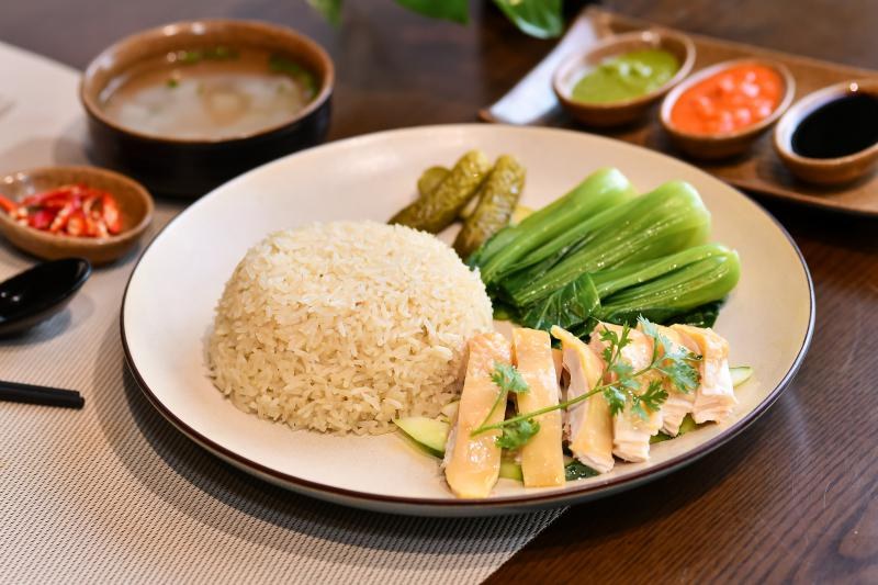 Khám phá cách làm cơm gà Hải Nam Singapore