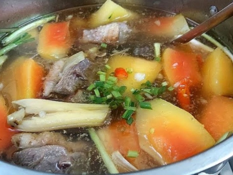 hầm gà sả đu đủ
