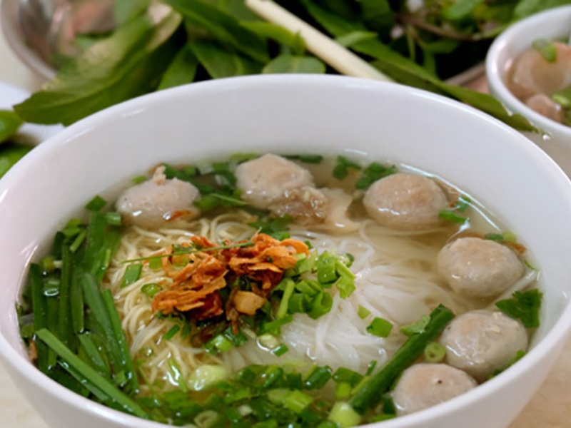 Khám phá cách nấu hủ tiếu bò viên thơm ngon