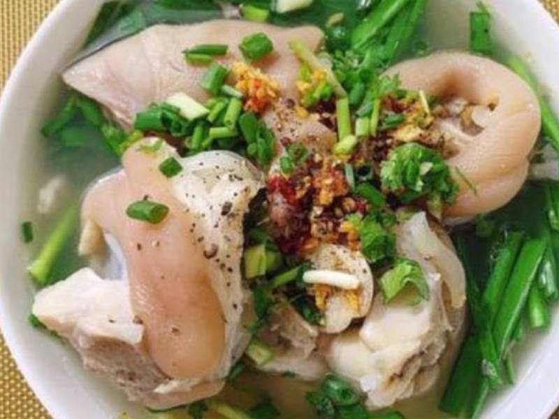 Bí quyết lựa chọn nguyên liệu nấu hủ tiếu giò heo ngon