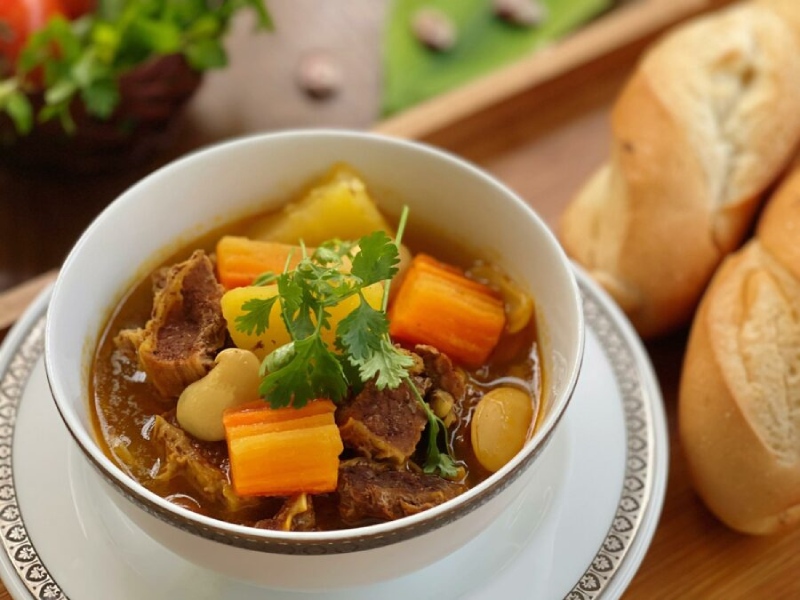 Tô lagu bò nước dừa
