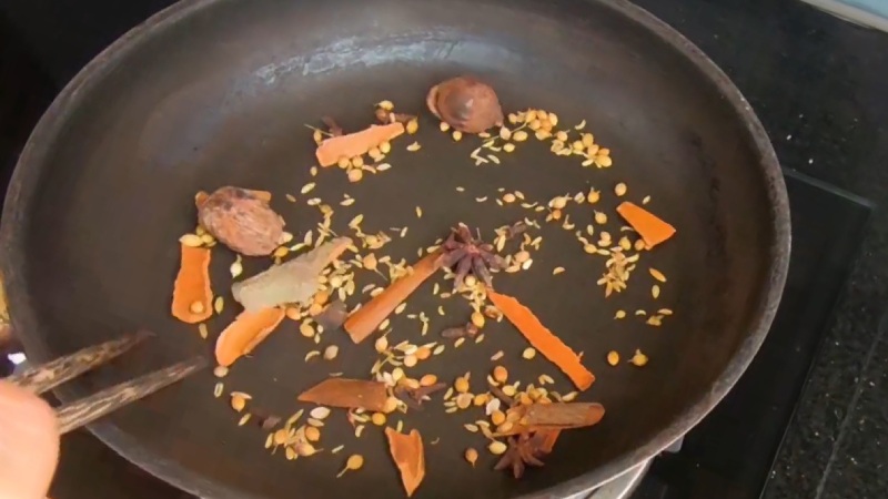 Rang thơm gia vị thuốc Bắc