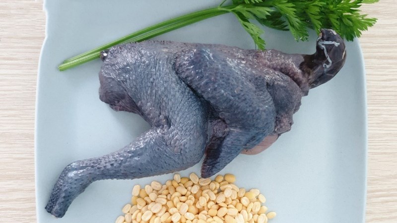 Bí quyết chọn gà ác tươi ngon