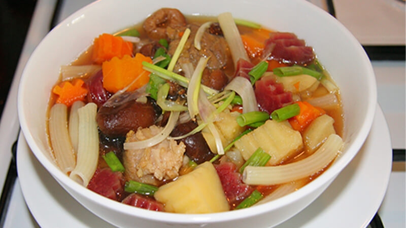 Tô nui xương heo thanh đạm, bổ dưỡng