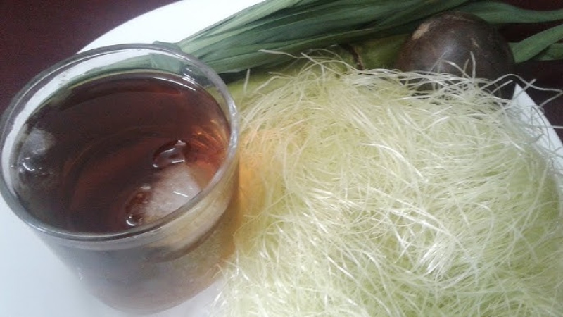 Ly nước rau bắp thanh mát