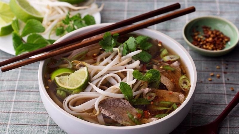 Tô phở bò ngon
