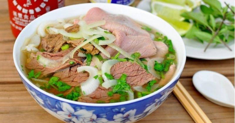 Thành phẩm món phở xương heo