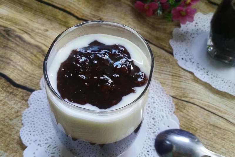 Ly sữa chua nếp cẩm bổ dưỡng