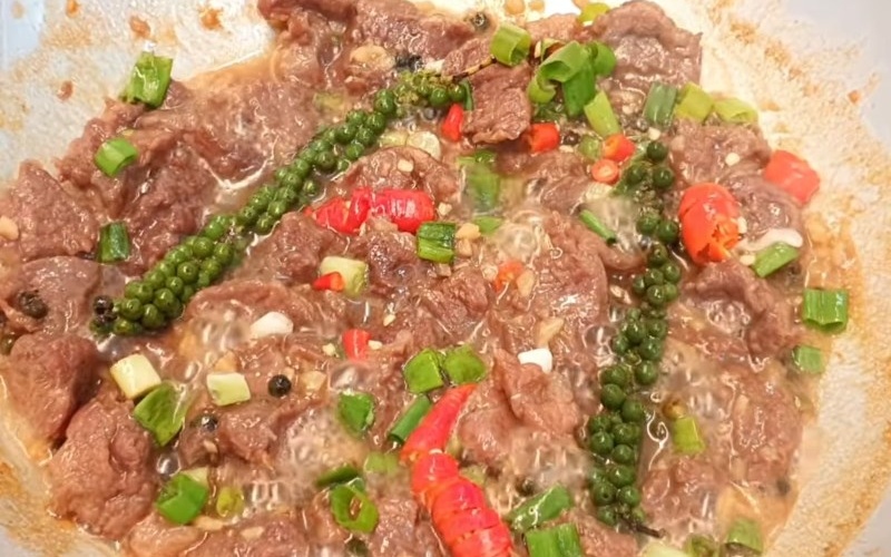 Món thịt kho hoàn thiện