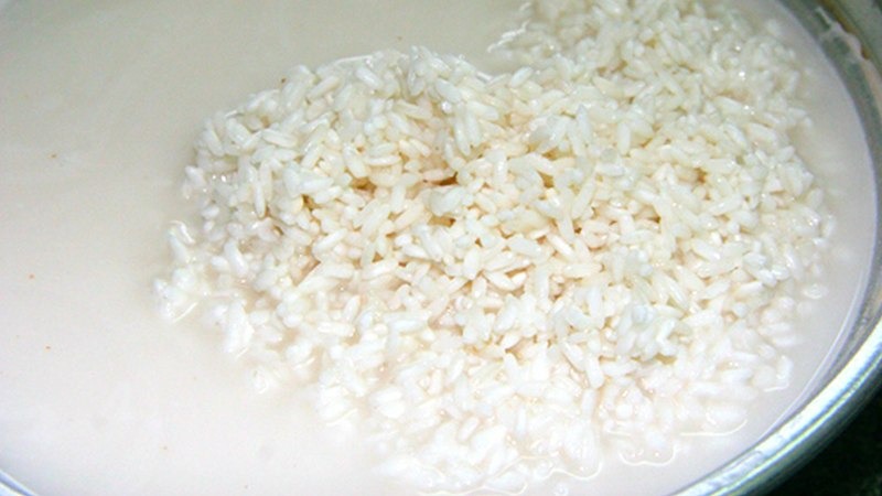 Tiến hành ngâm nếp