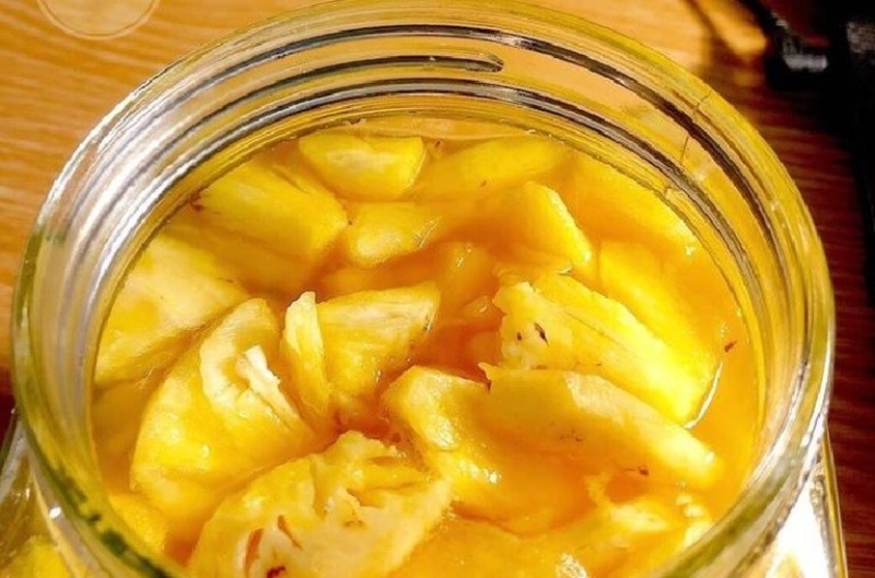 Sử dụng trứng gà ngâm dứa đường phèn một cách hợp lý, không dùng quá liều