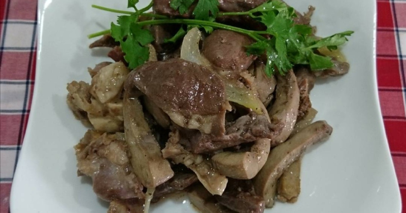 Món cật heo xào hành tây