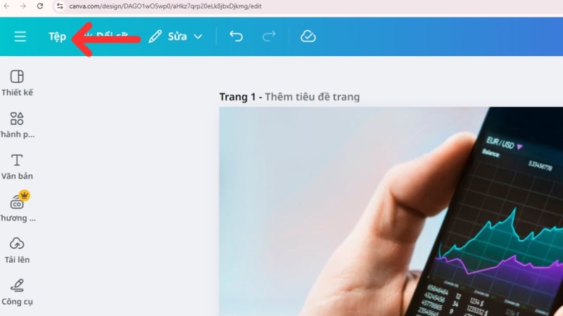 Mở menu Tệp trong Canva để truy cập các tùy chọn sao chép thiết kế