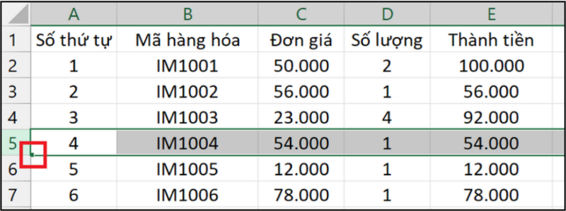 Kéo điểm điều khiển ở góc để tự động thêm dòng trong Excel