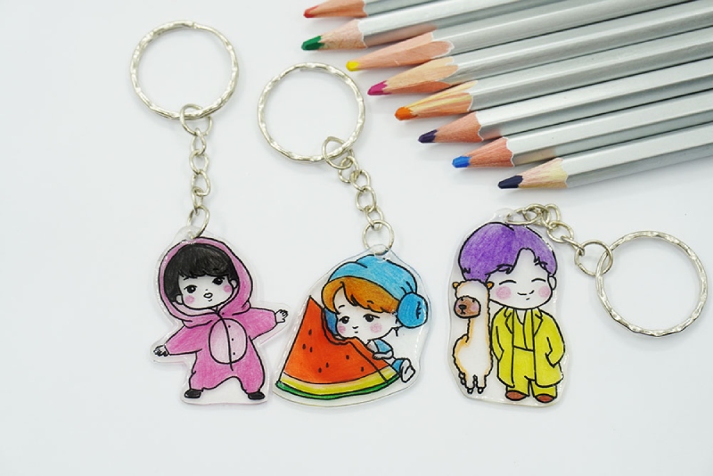 Móc khóa handmade vẽ nhân vật dễ thương