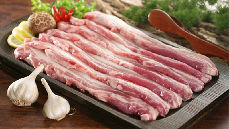 Thịt ba chỉ tươi ngon thường có màu hồng đều