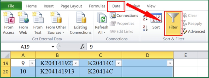 Chọn tab Data và bật công cụ Filter