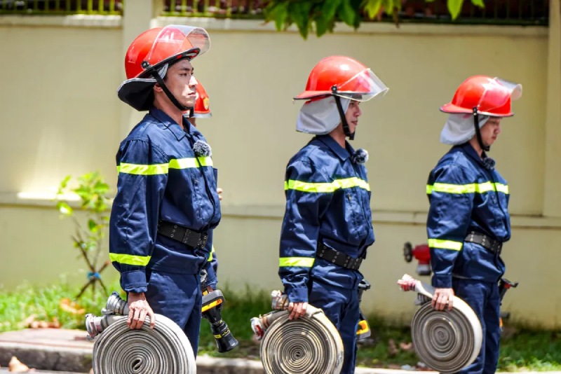 Nghệ sĩ thực hành lính cứu hỏa