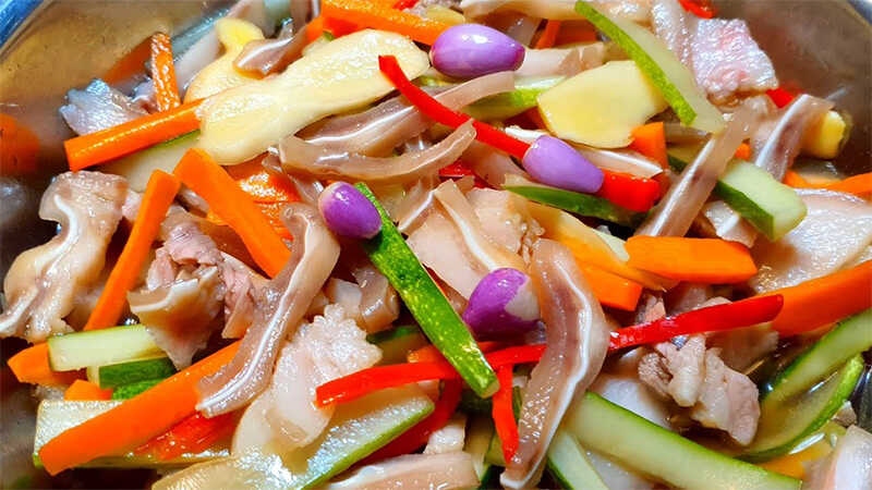 Bì heo ngâm chua ngọt hấp dẫn