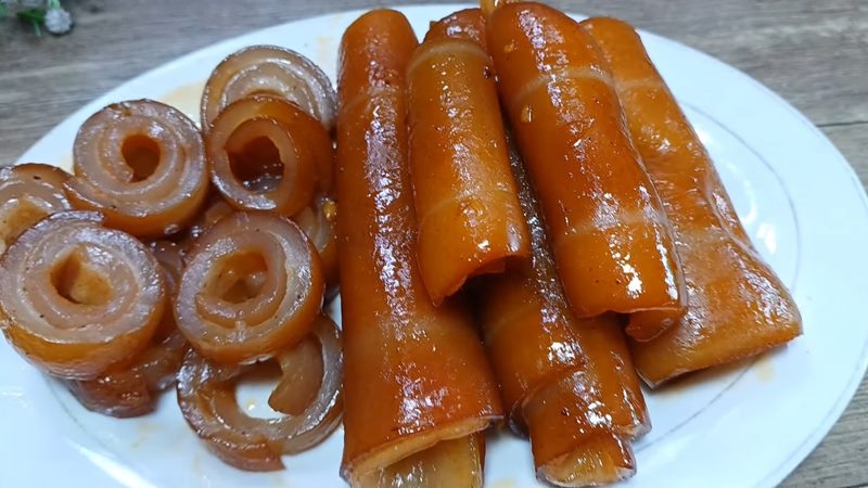 Da heo khìa nước dừa mềm ngon hấp dẫn