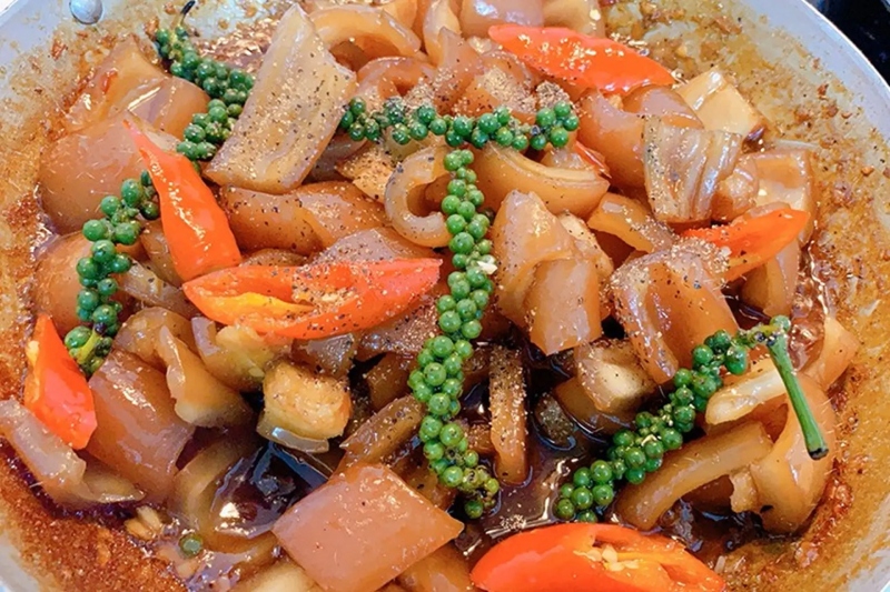 Chảo bì heo kho tiêu thơm ngon hấp dẫn
