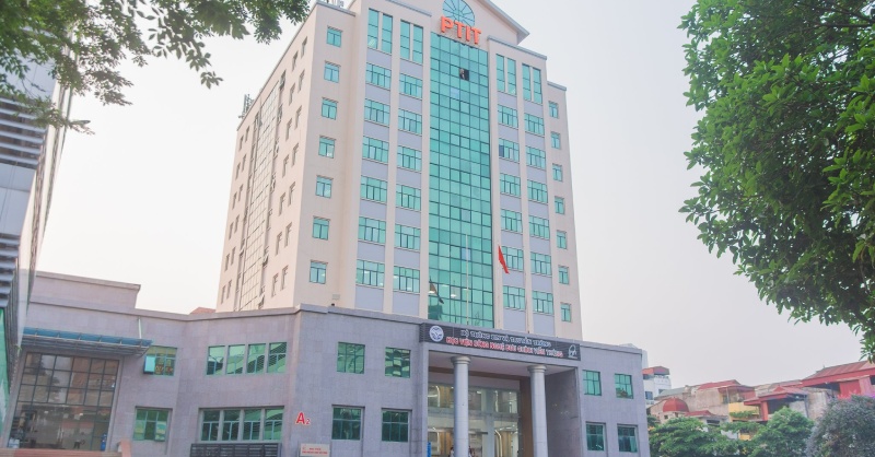 Khuôn viên trường học viện công nghệ bưu chính viễn thông