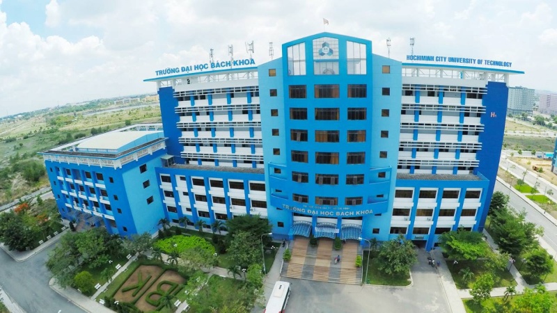 cập nhật điểm chuẩn và học phí trường Đại học Bách Khoa TPHCM 