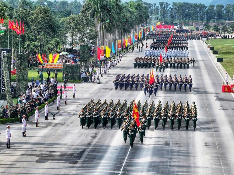 Các đoàn diễu binh đang diễu tập