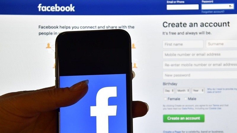 Đăng nhập Facebook bằng điện thoại và máy tính