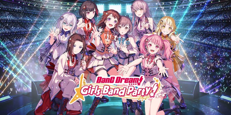 Nhóm nhạc nữ anime biểu diễn trong không khí hoành tráng