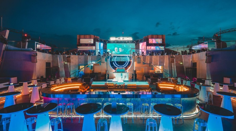 Không gian hiện đại tại Sky36 Novotel Đà Nẵng