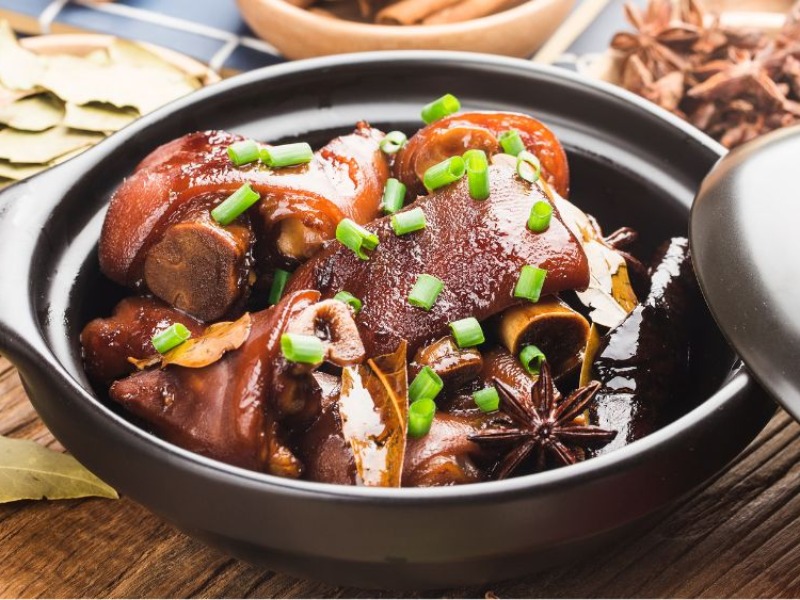 Món thịt heo kho tàu cực đậm vị