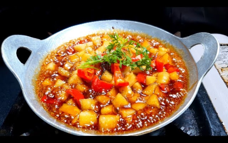 Món kho quẹt với tóp mỡ chay