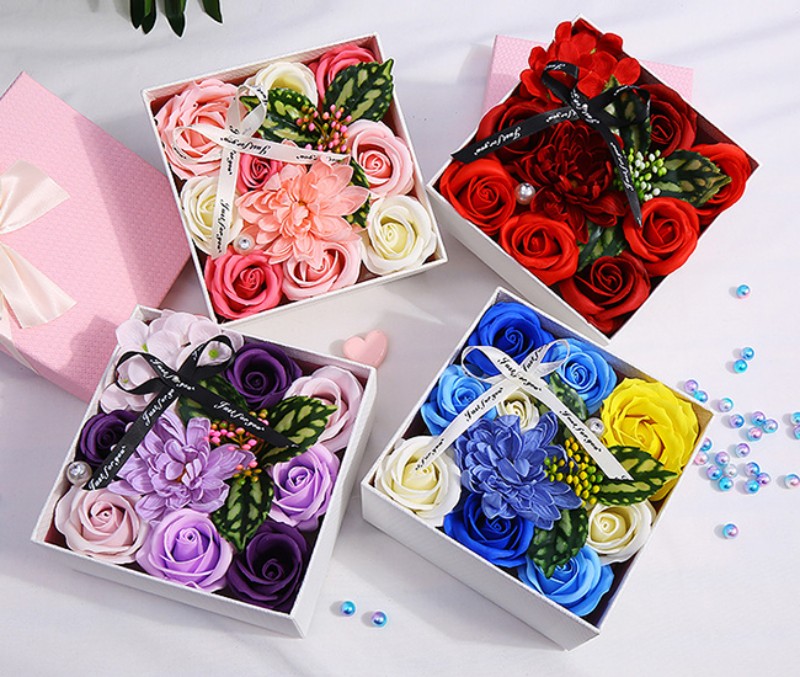 Hộp hoa hồng nhiều màu