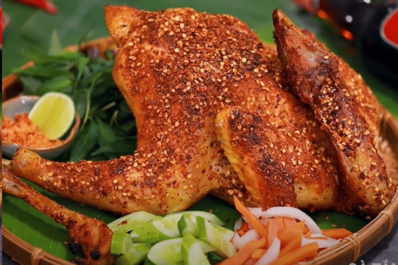Gà nướng muối ớt nguyên con đậm vị