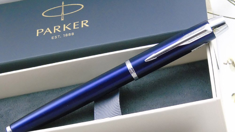 Bút ký Parker cao cấp trong hộp sang trọng