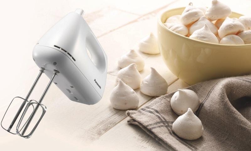 Máy đánh trứng cầm tay Panasonic dùng làm bánh tại nhà